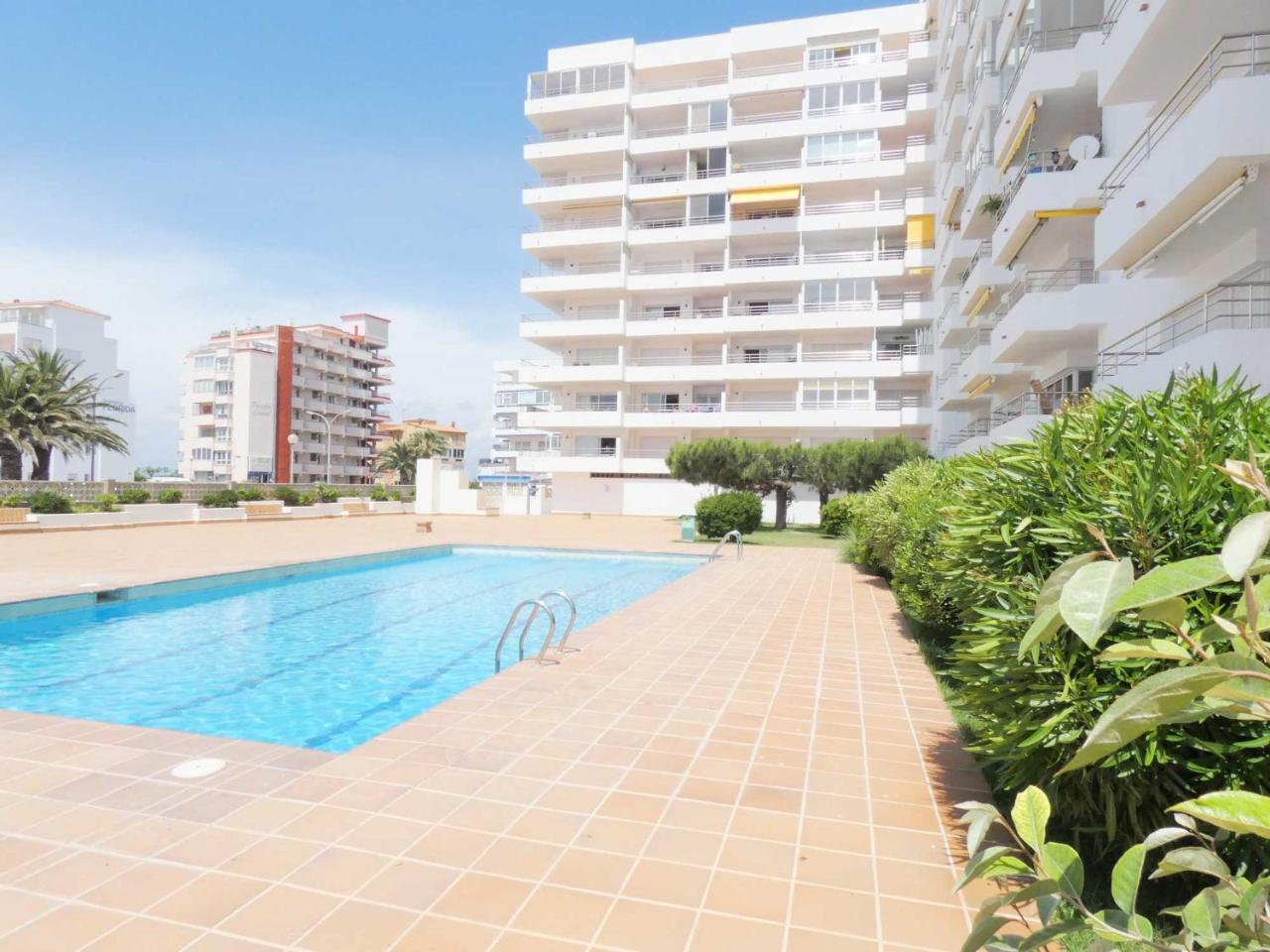 Mare Nostrum 132 Roses Exteriér fotografie